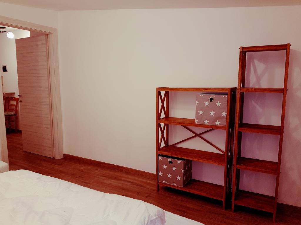 Apartment San Colombano Sant'Antonio  エクステリア 写真