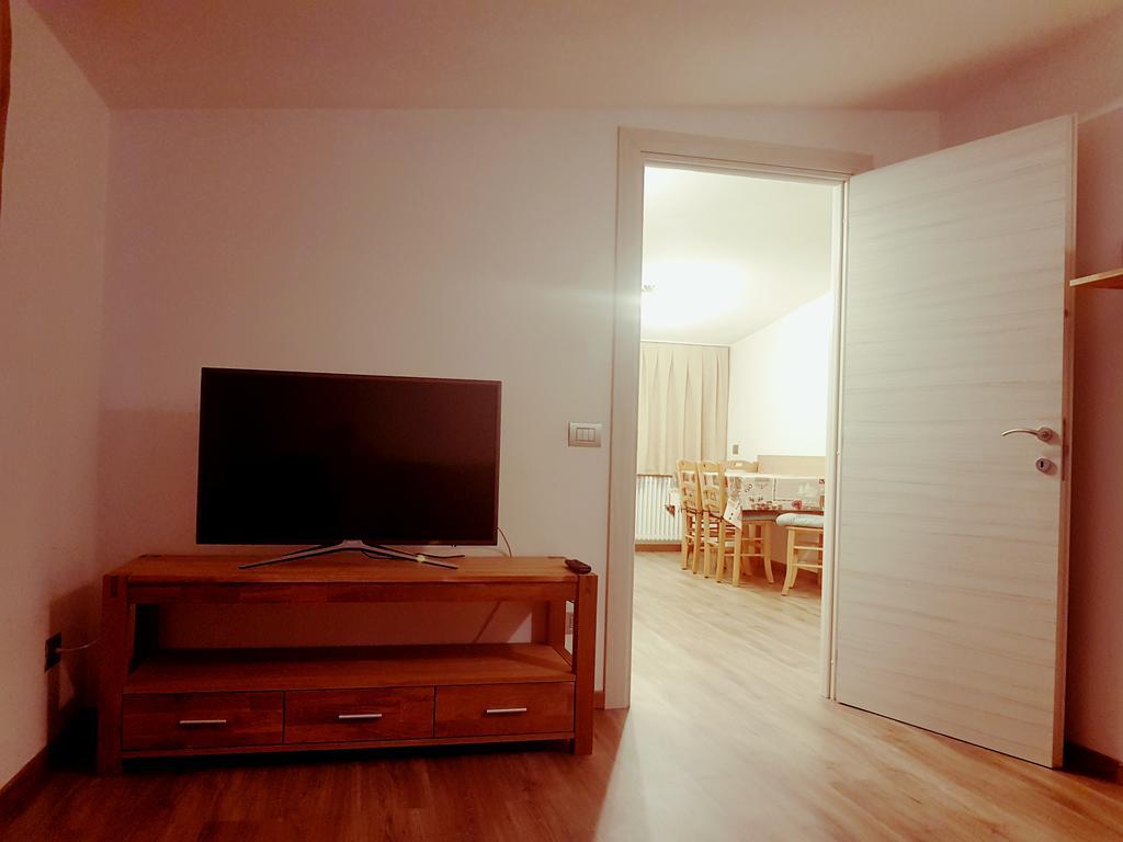Apartment San Colombano Sant'Antonio  エクステリア 写真