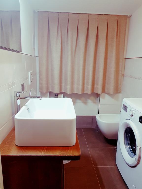 Apartment San Colombano Sant'Antonio  エクステリア 写真
